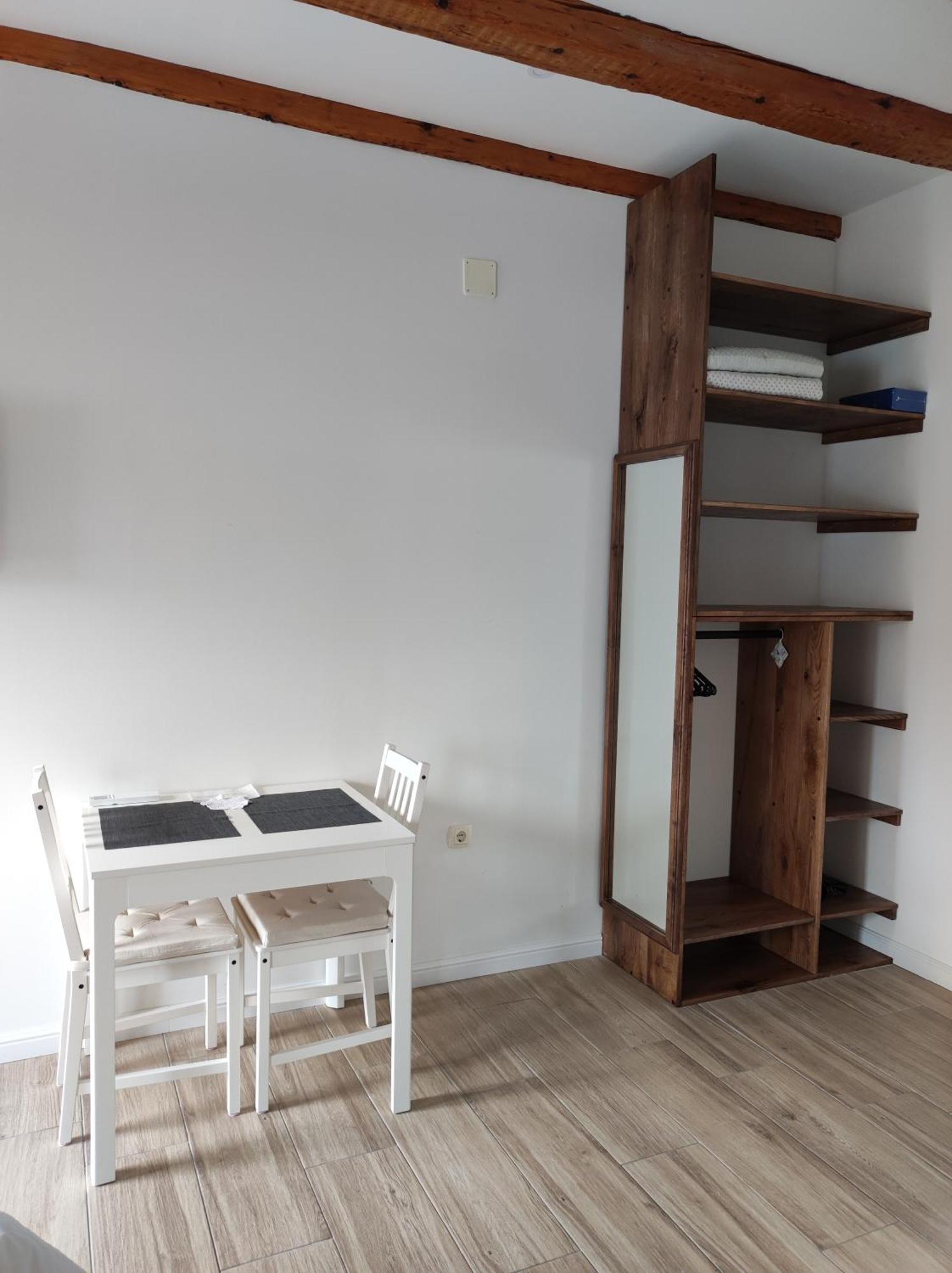 Apartments Krstulja Baška Стая снимка