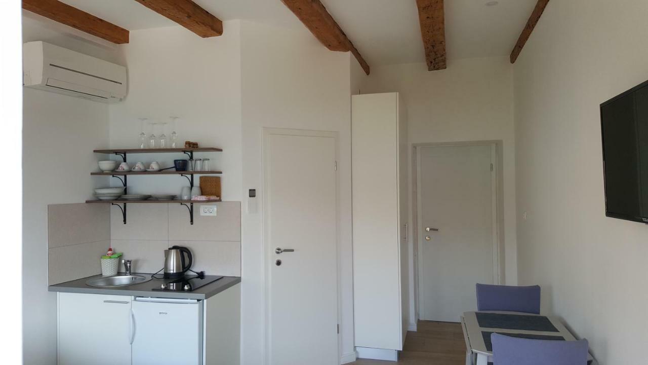Apartments Krstulja Baška Екстериор снимка
